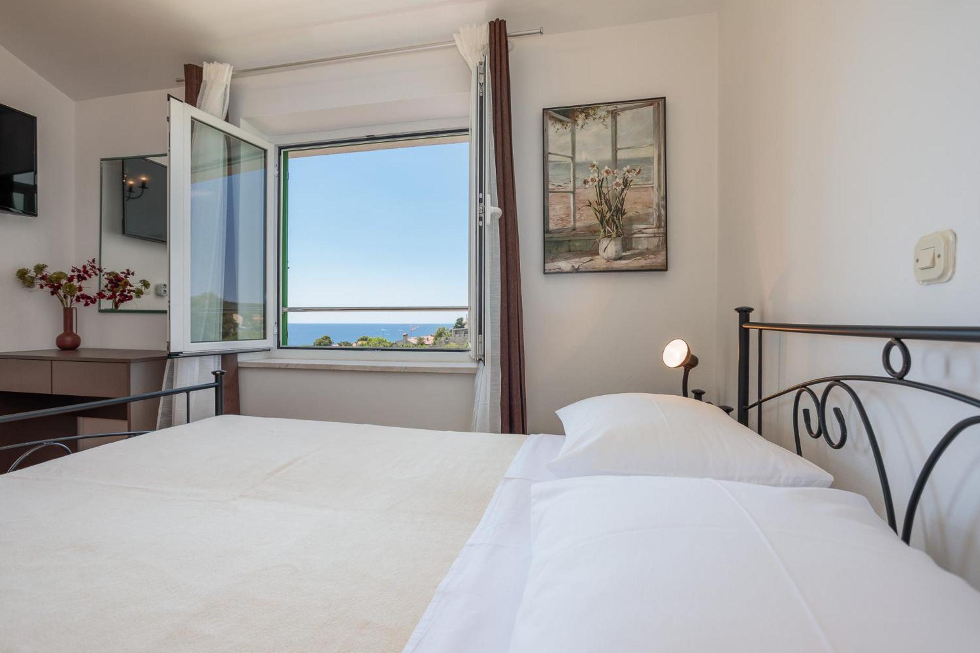 Apartments Delfin Krk Town Εξωτερικό φωτογραφία